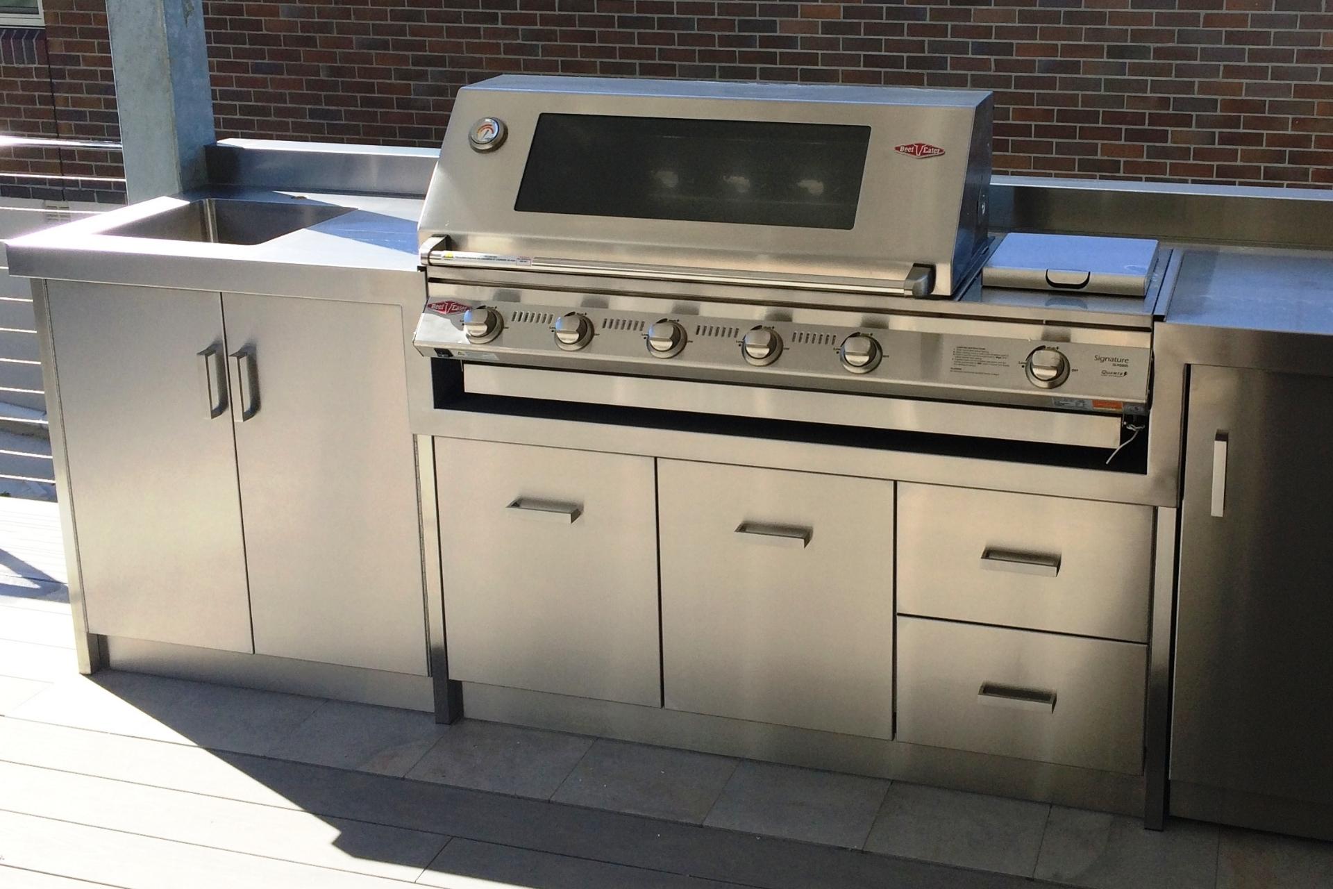 Benchtops and BBQs - Contemporary Stainless Steel